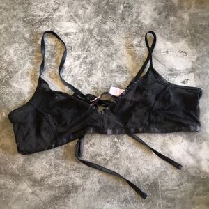 Black tie back Bralette